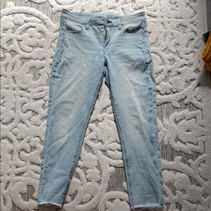 American Eagle next level stretch jegging crop light wash 10 short